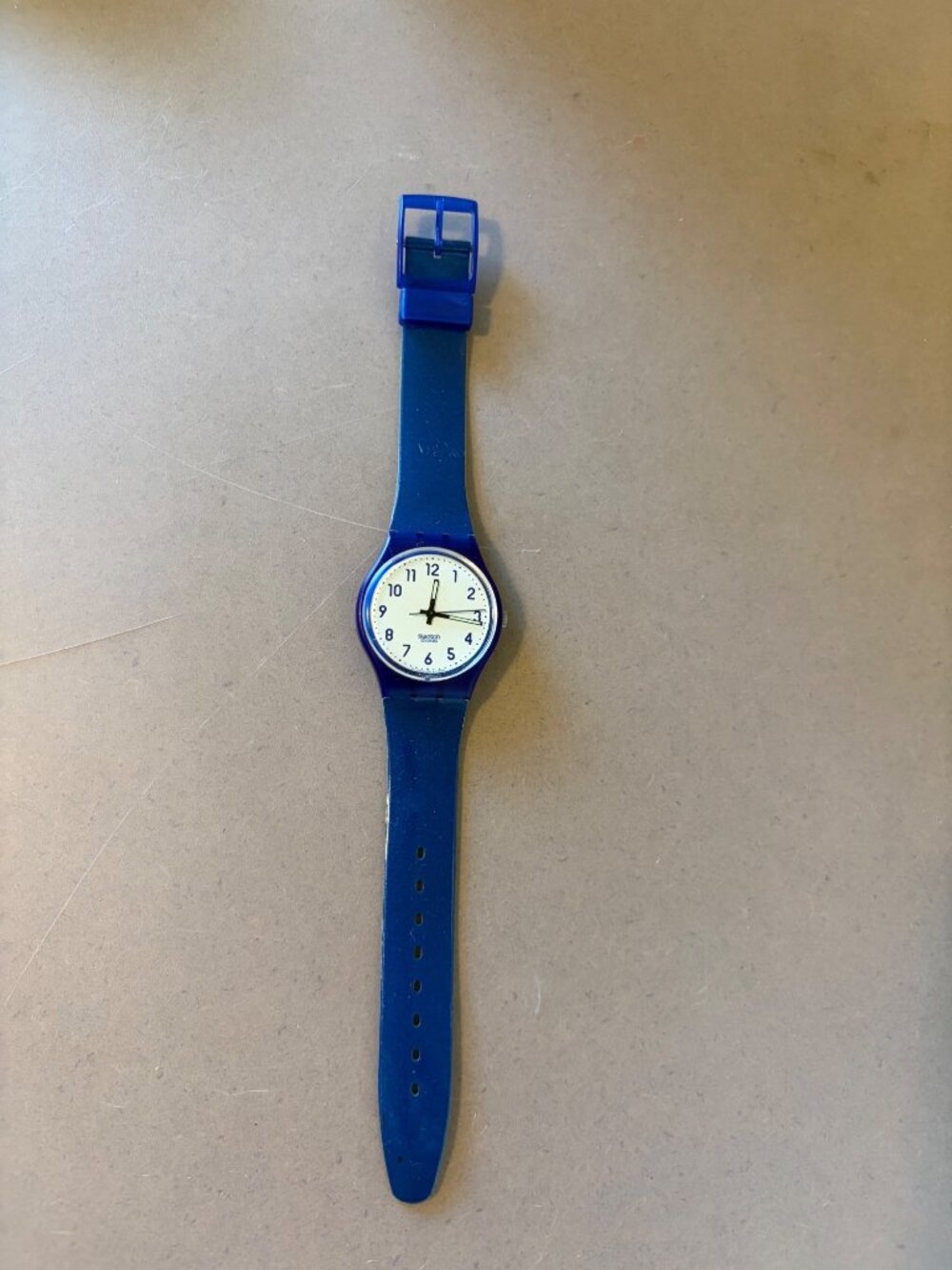 Swatch 1994 Swiss Glow-In-The-Dark Blue Watch With White Dial For Kids/Teens